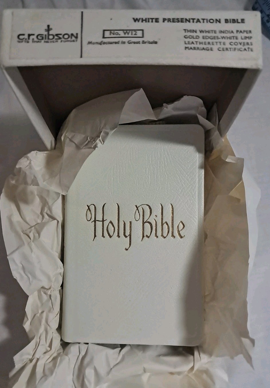 VTG 1958 Gibson W12 Pocket White Bible NIB Gold Edges King James Great Britain