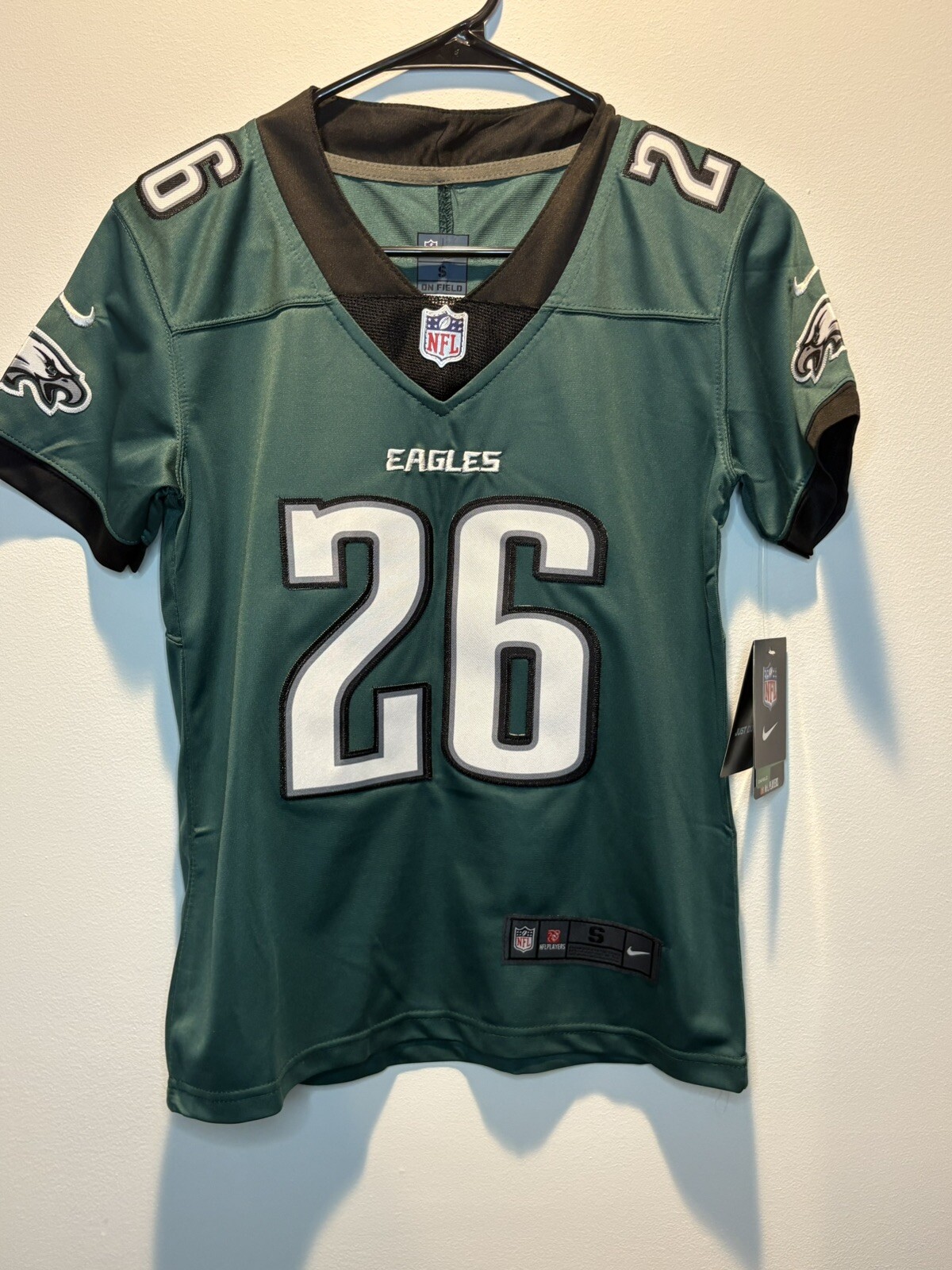 New YOUTH Small (Age 8-10) Philadelphia Eagles Barkley #26 Stitched Jersey