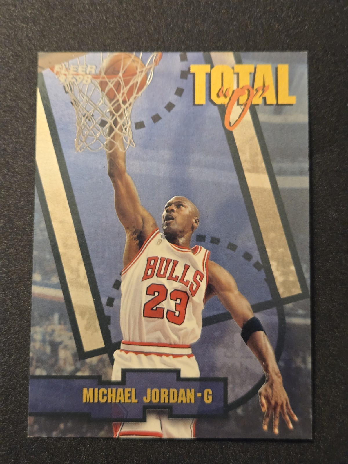 Fleer 1997-98 Total O #5 TO Michael Jordan Chicago Bulls Insert Fleer 1997-98 Total O #5 TO Michael Jordan Chicago Bulls Insert
