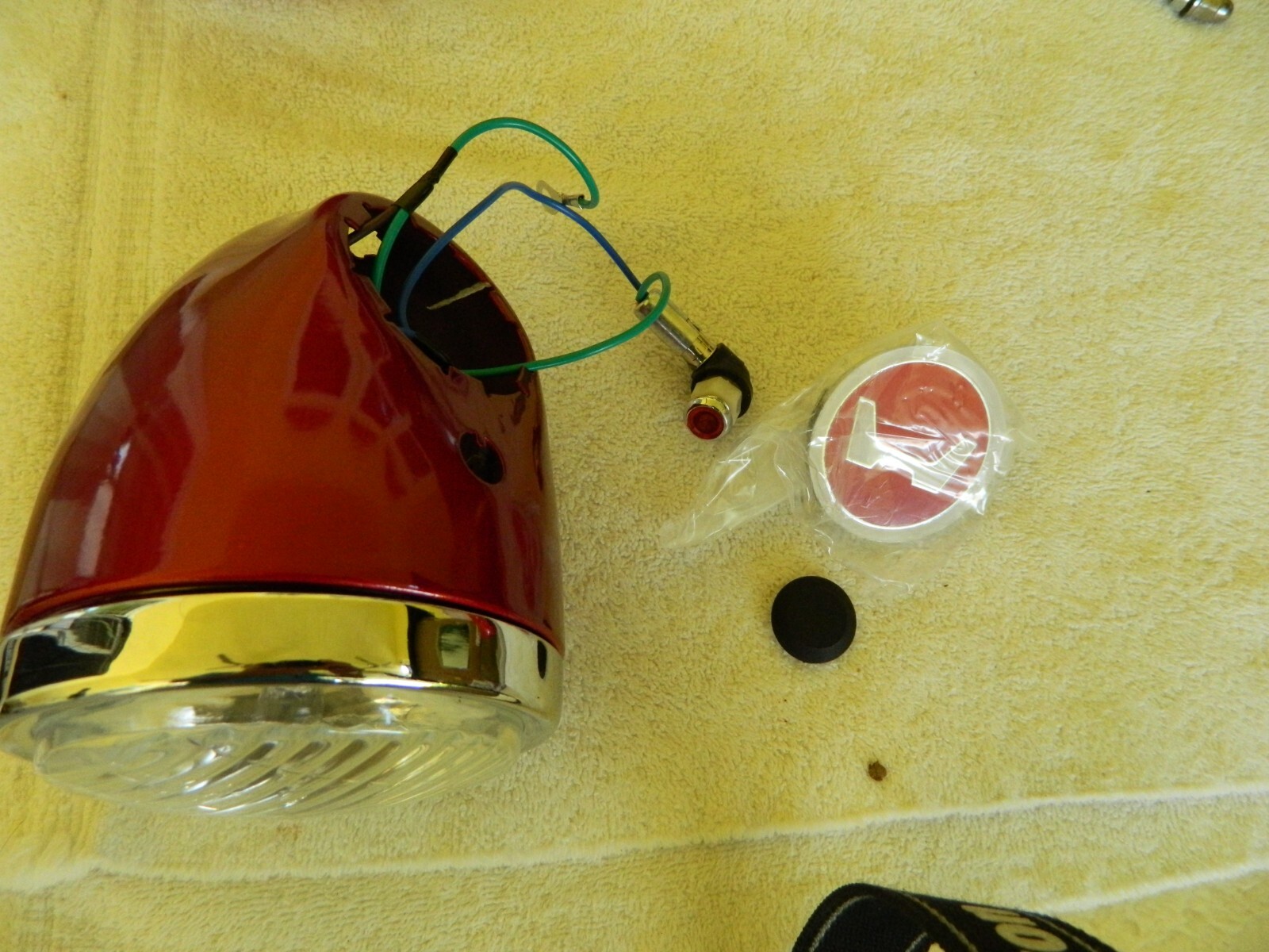 Honda Z50A mini trail Candy Red headlight w/ hole and extras 69-73 models Honda Z50A mini trail Candy Red headlight w/ hole and extras 69-73 models