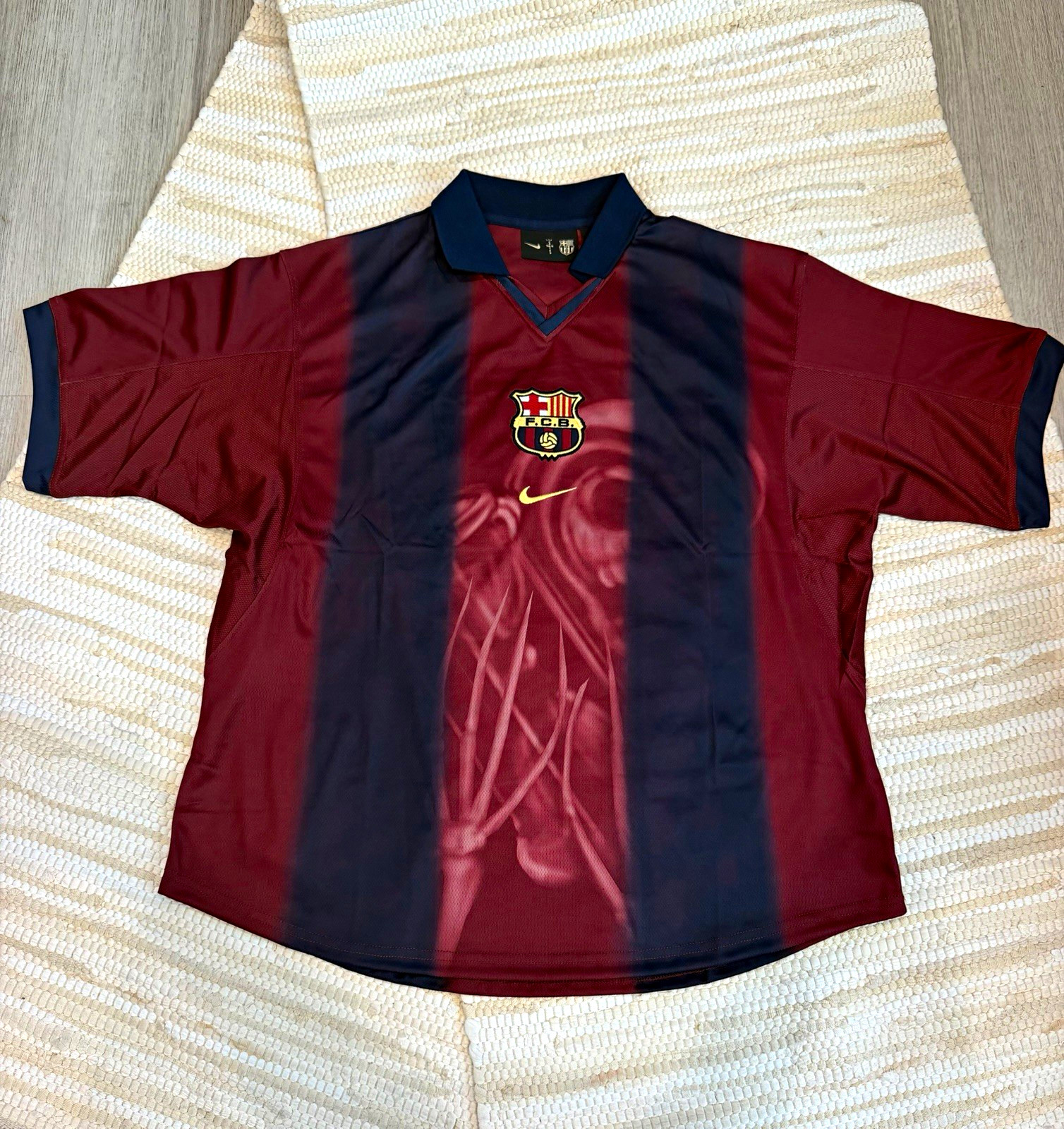 NWOT Nike x FC Barcelona x Travis Scott Skeleton Retro Soccer Jersey Adult M