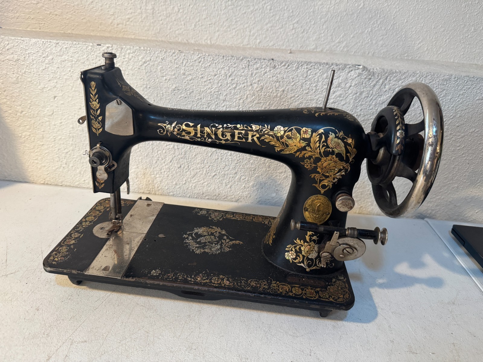 Antique  1903 PHEASANT SINGER TREADLE SEWING MACHINE 1900S