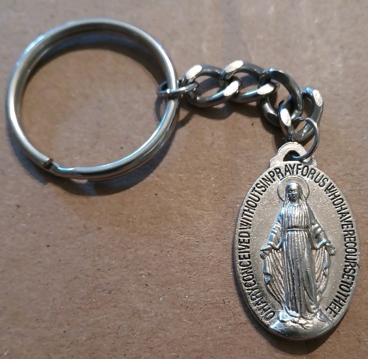 Vintage Miraculous Medal KeyChain Virgin Mary Catholic Silver Tone Vintage Miraculous Medal KeyChain Virgin Mary Catholic Silver Tone