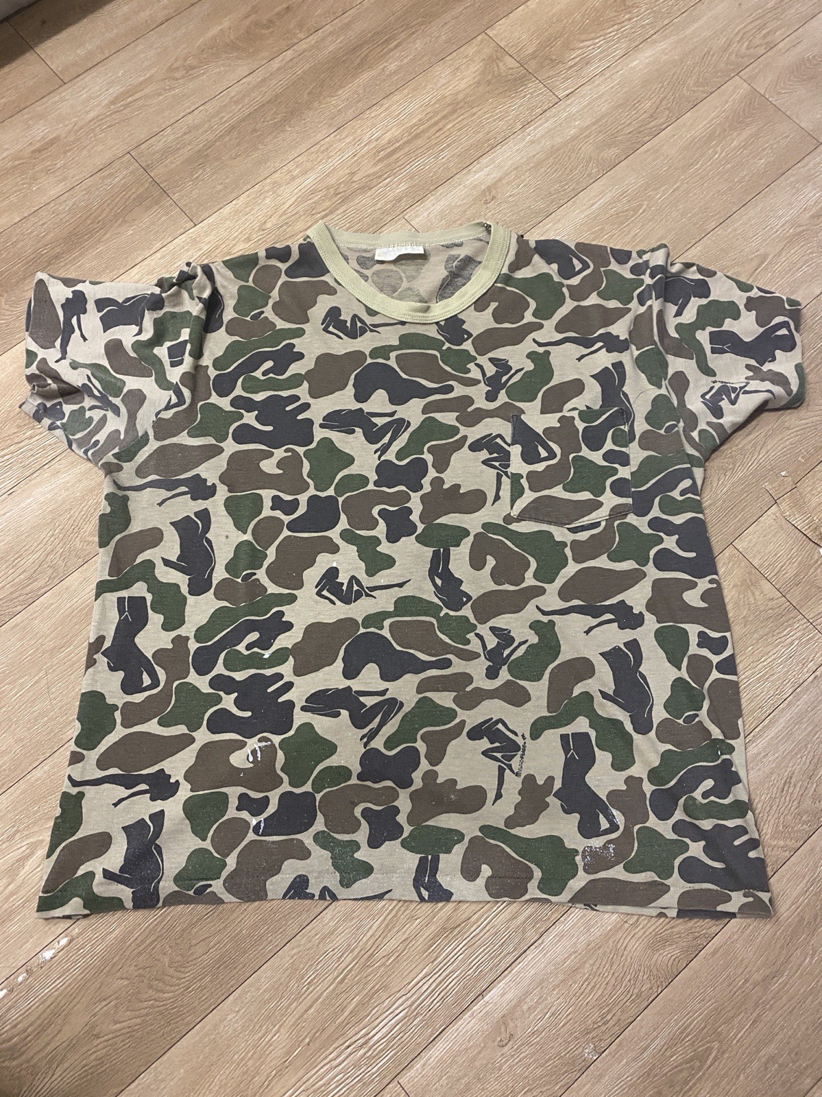 1980s Mammoflage Nude Camouflage Pocket Tee (22/24)