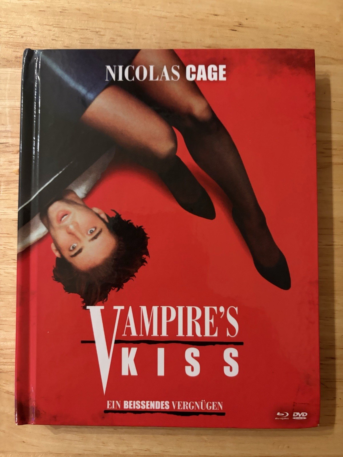 Vampire\'s Kiss Blu-ray DVD Set Mediabook, Koch/Plaion Germany Import Vampire\'s Kiss Blu-ray DVD Set Mediabook, Koch/Plaion Germany Import