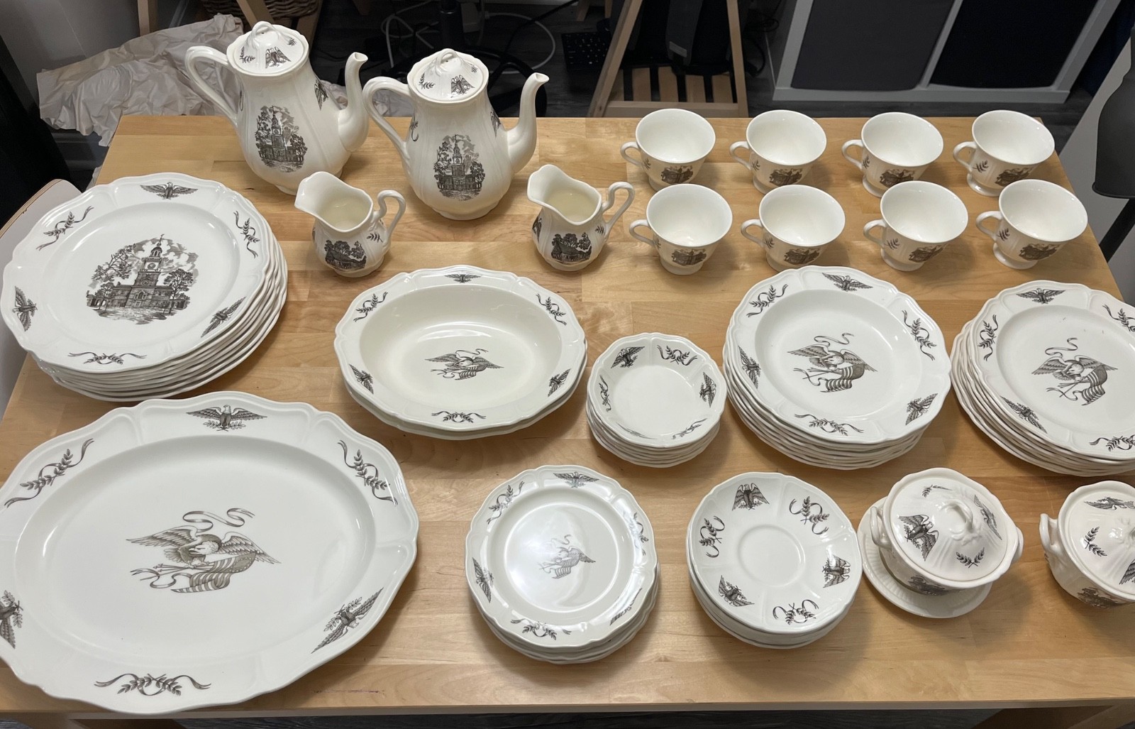 70 Piece Wedgwood John Wanamaker Philadelphia Dish Set