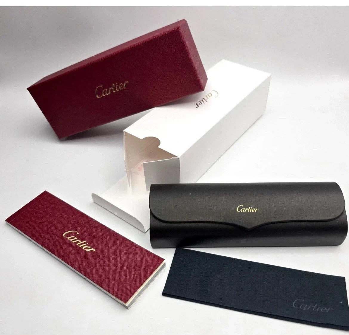 NEW AUTHENTIC  CARTIER LUXURY Eyeglasses Sunglasses CASE / BOX / BOOKLET / CLOTH
