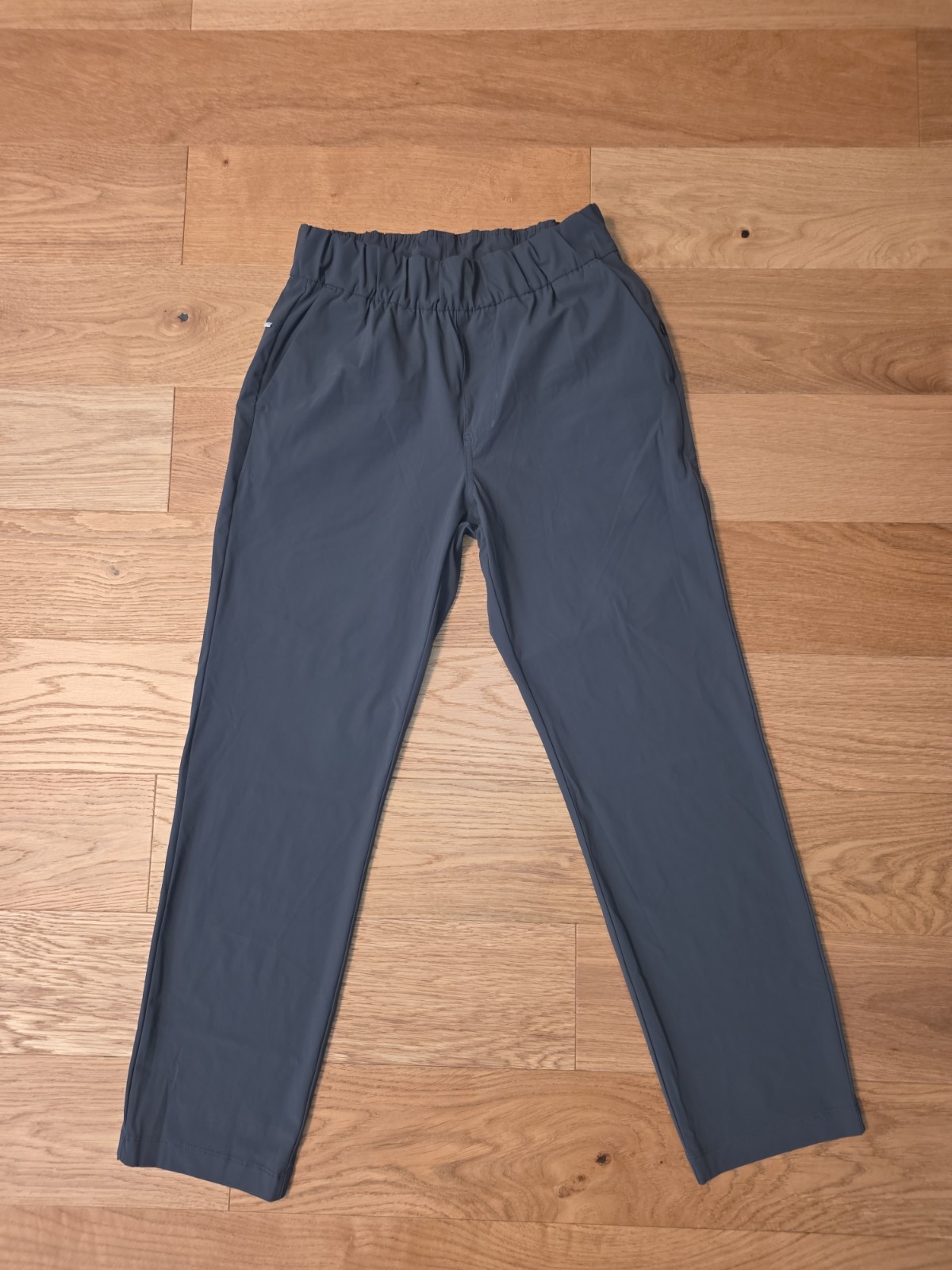 Vuori Pants Womens Small Gray Miles Ankle Travel Pull On Stretch Slim Commuter Vuori Pants Womens Small Gray Miles Ankle Travel Pull On Stretch Slim Commuter