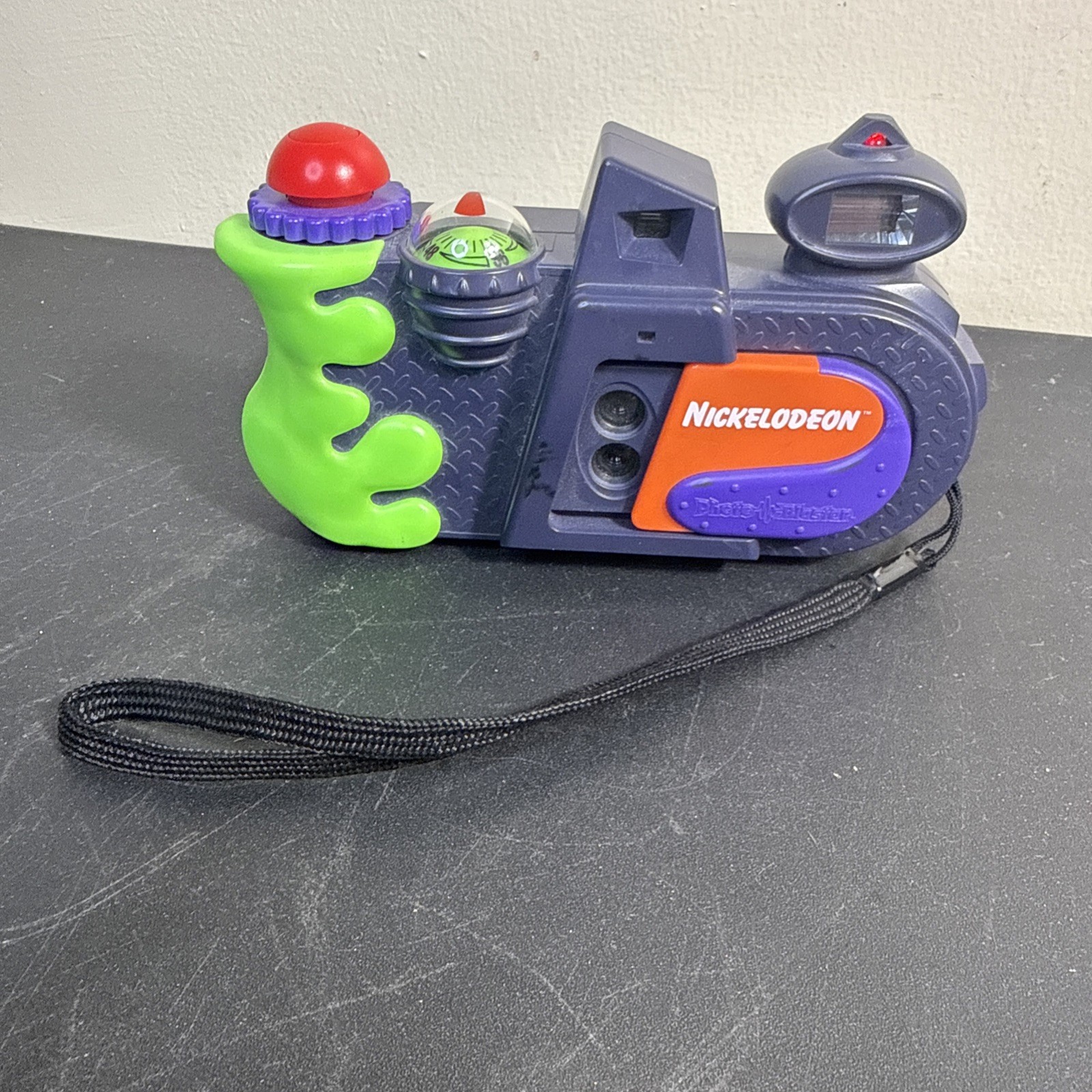 Vintage 1997 Nickelodeon Photo Blaster 35mm Film Camera Y2K Parts Decor