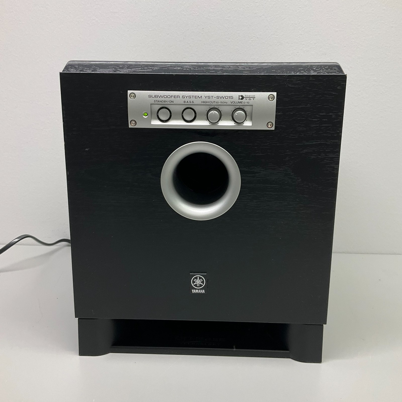 YAMAHA YST-SW015 Powered Subwoofer Speaker - Tested, Works Great