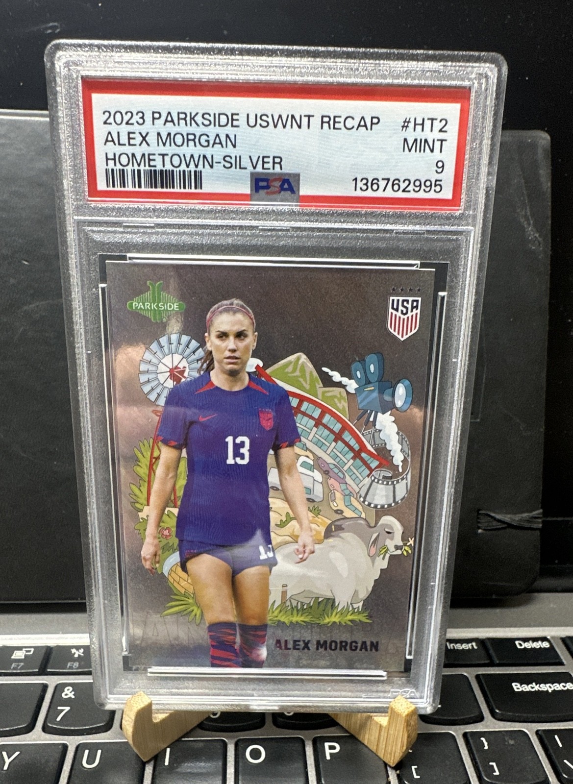 2024 Parkside USWNT 2023 Recap - Hometowns Alex Morgan #HT-2 Silver /199 2024 Parkside USWNT 2023 Recap - Hometowns Alex Morgan #HT-2 Silver /199