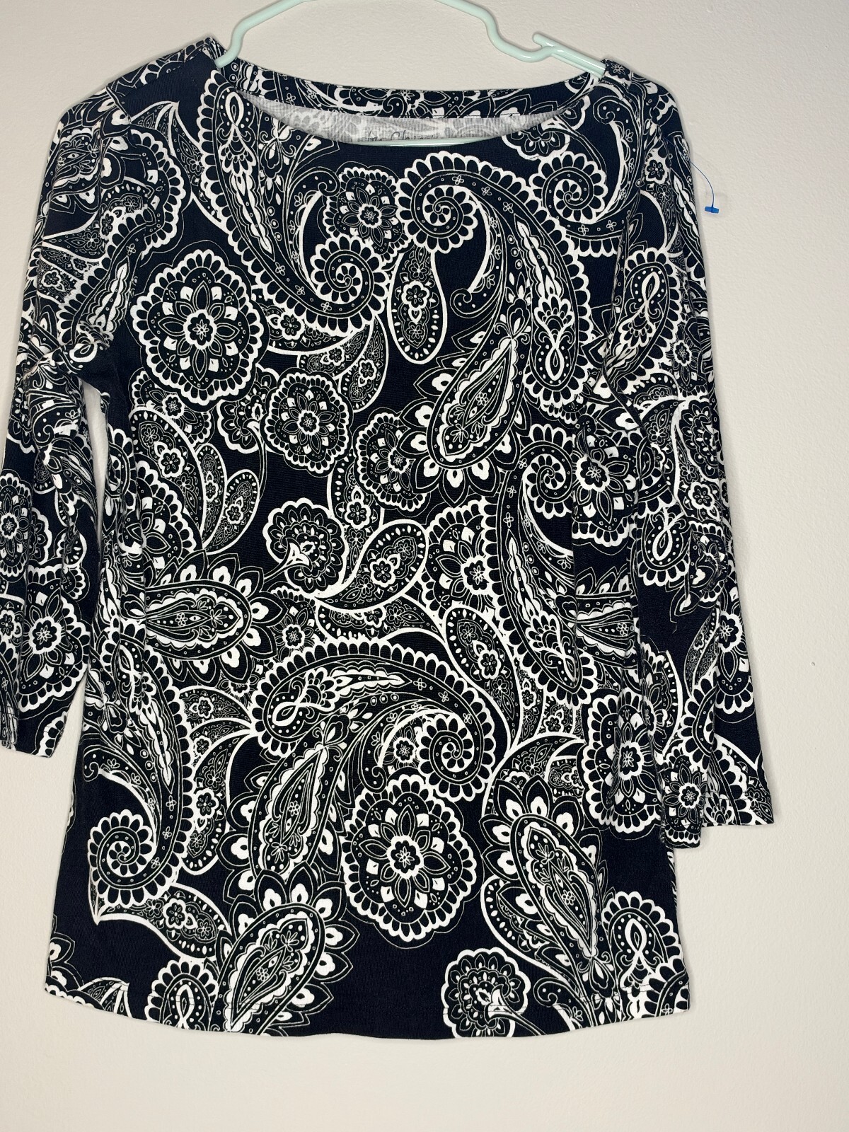 Chico\'s women\'s black white paisley sleeve top Chico\'s women\'s black white paisley sleeve top
