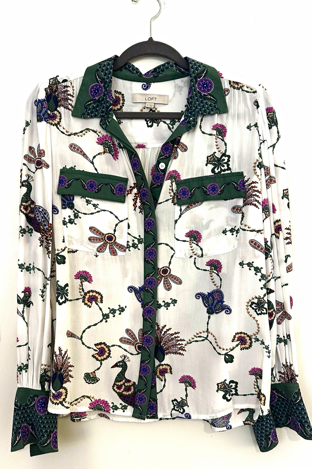 LOFT Women\'s Floral Peacock Button-Up Blouse S White Green Purple Viscose LOFT Women\'s Floral Peacock Button-Up Blouse S White Green Purple Viscose