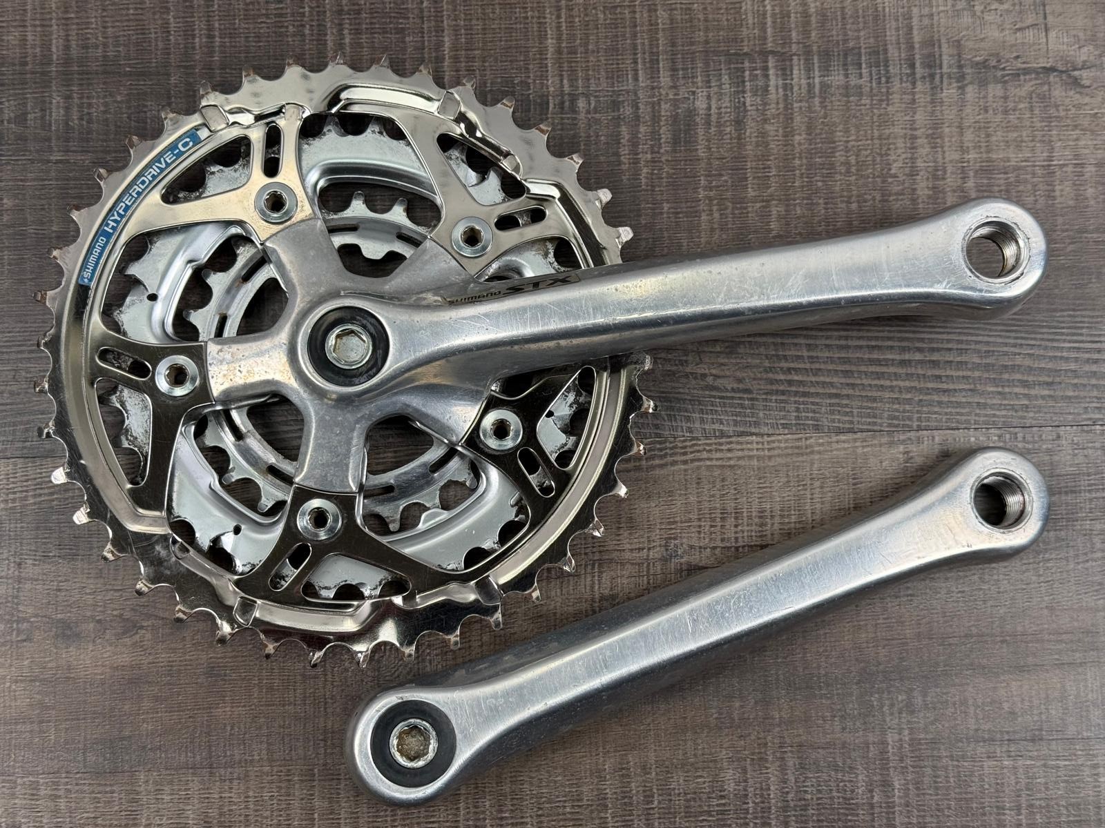 Vintage Shimano STX FC-MC30 Triple MTB Crankset Square Taper 175mm 24/34/42T Vintage Shimano STX FC-MC30 Triple MTB Crankset Square Taper 175mm 24/34/42T