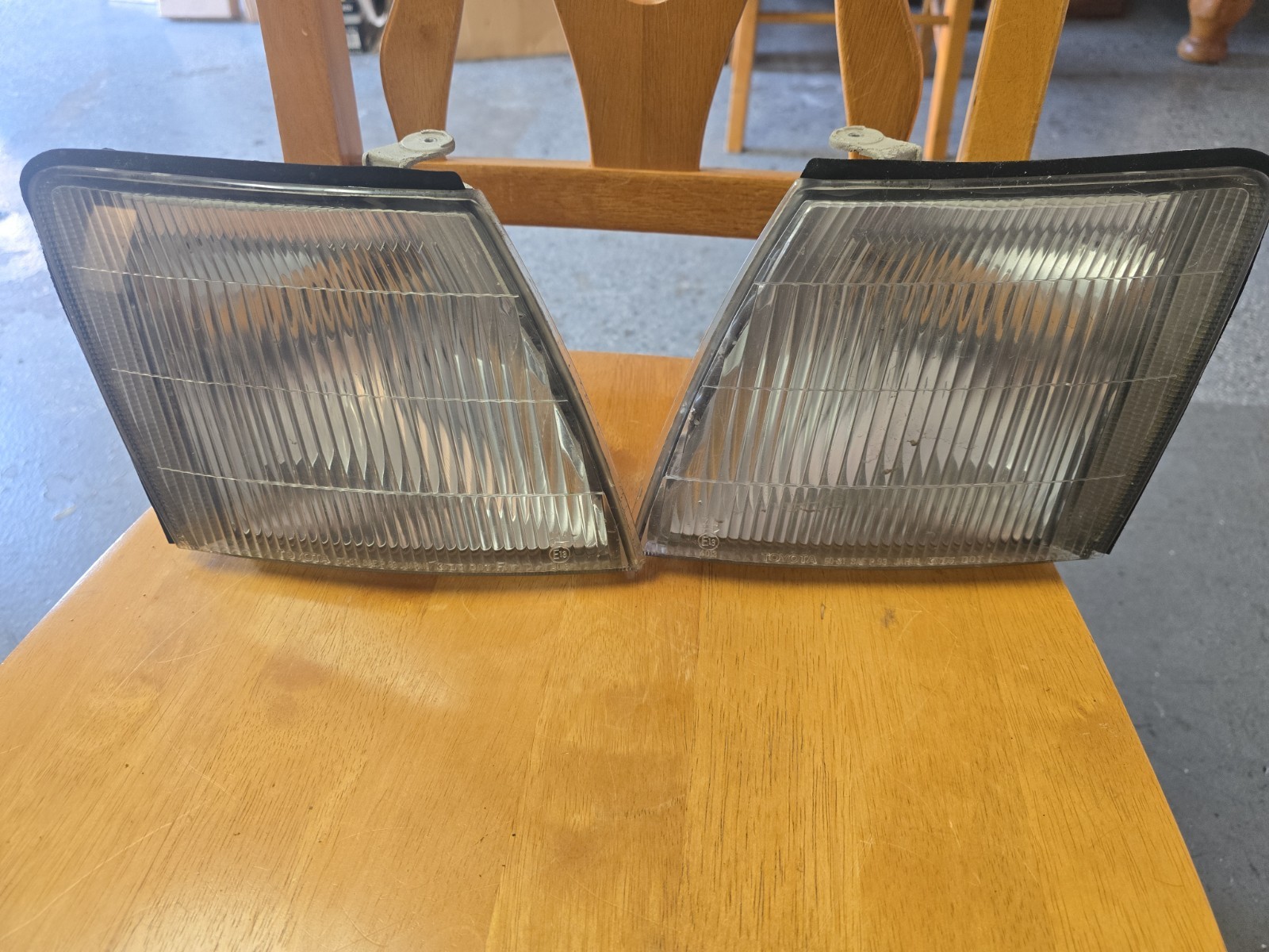 Lexus LS400 1995-1997 50-31 OEM JDM Corner Lights Turn Signal Lamps Pair Lexus LS400 1995-1997 50-31 OEM JDM Corner Lights Turn Signal Lamps Pair