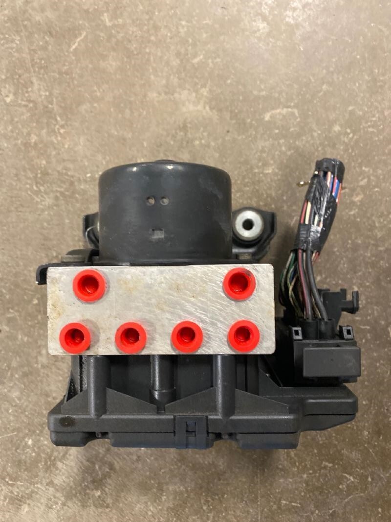 2001-2002 Toyota Sequoia ABS Anti-lock Brake Pump Assembly , Skid Control OEM
