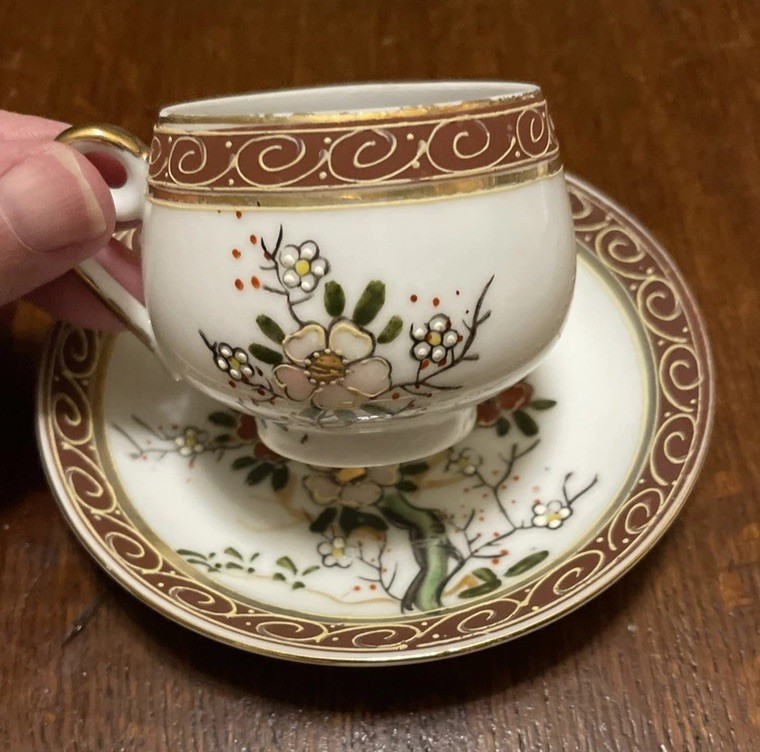 Vintage Occupied Japan Hand Painted demitasse Saucer plate Set 4  hidden geisha 
