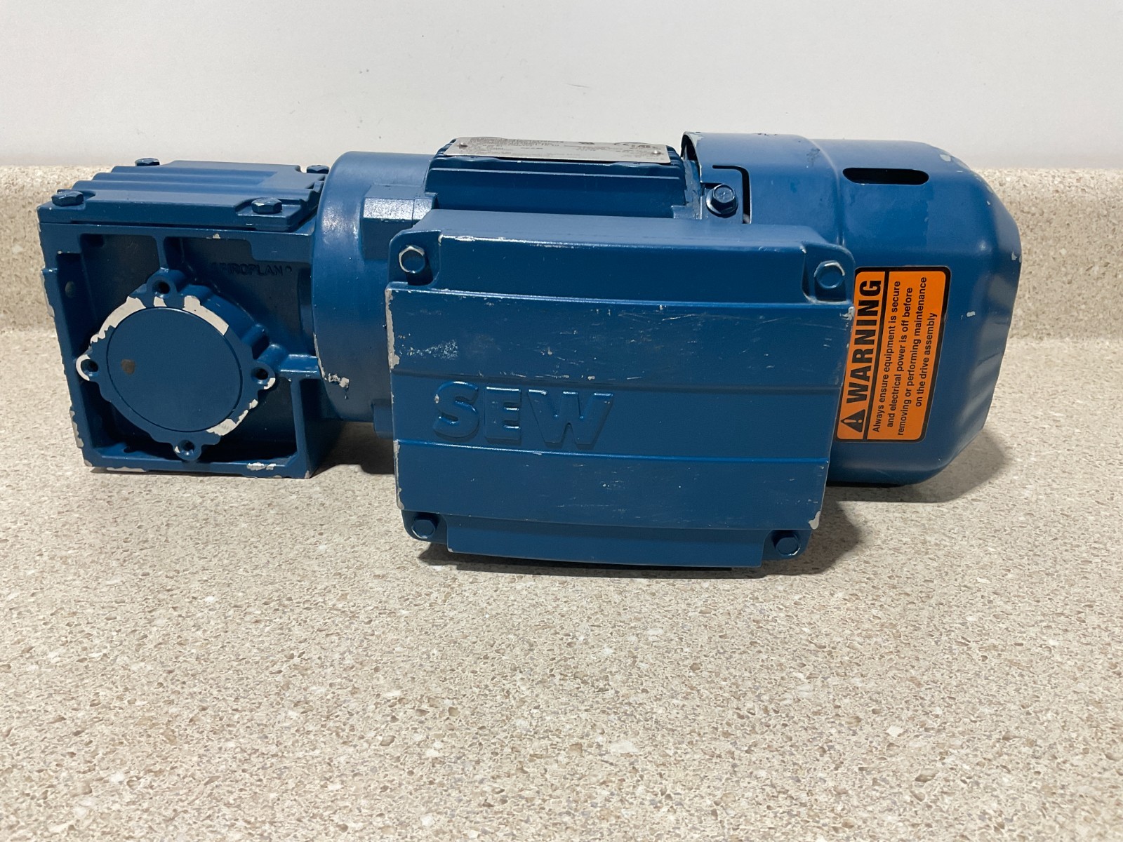 Sew Eurodrive WF20DRS71S4BE05HR 1700RPM NEW Sew Eurodrive WF20DRS71S4BE05HR 1700RPM NEW