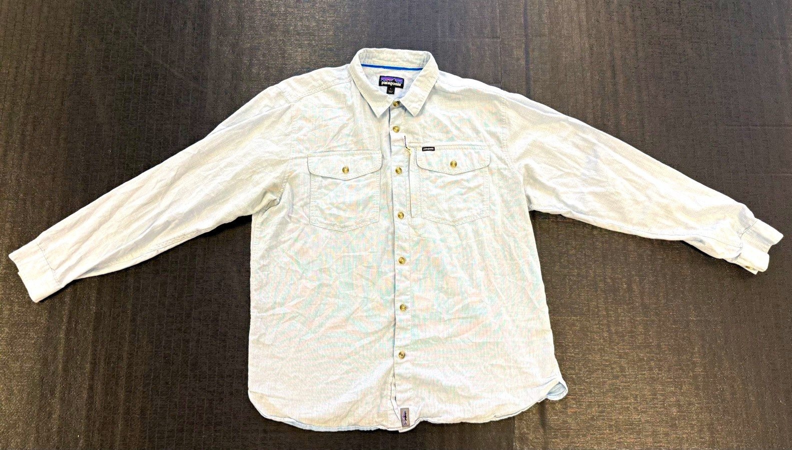 Patagonia Men\'s Long Sleeve Button-Up Shirt - Light Blue Sun Shirt - Size L