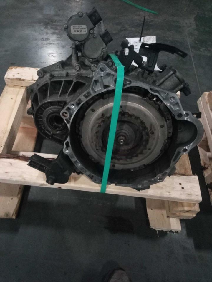 Automatic Transmission Dual Clutch 6 Speed Fits 13-17 VELOSTER 820700 Automatic Transmission Dual Clutch 6 Speed Fits 13-17 VELOSTER 820700