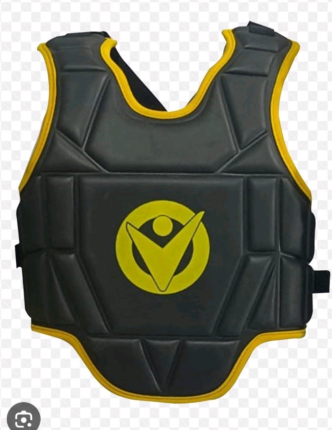 NEW Victory Martial Arts Chest Protector Rib Guard Sparring Black/Yellow Sz;lg