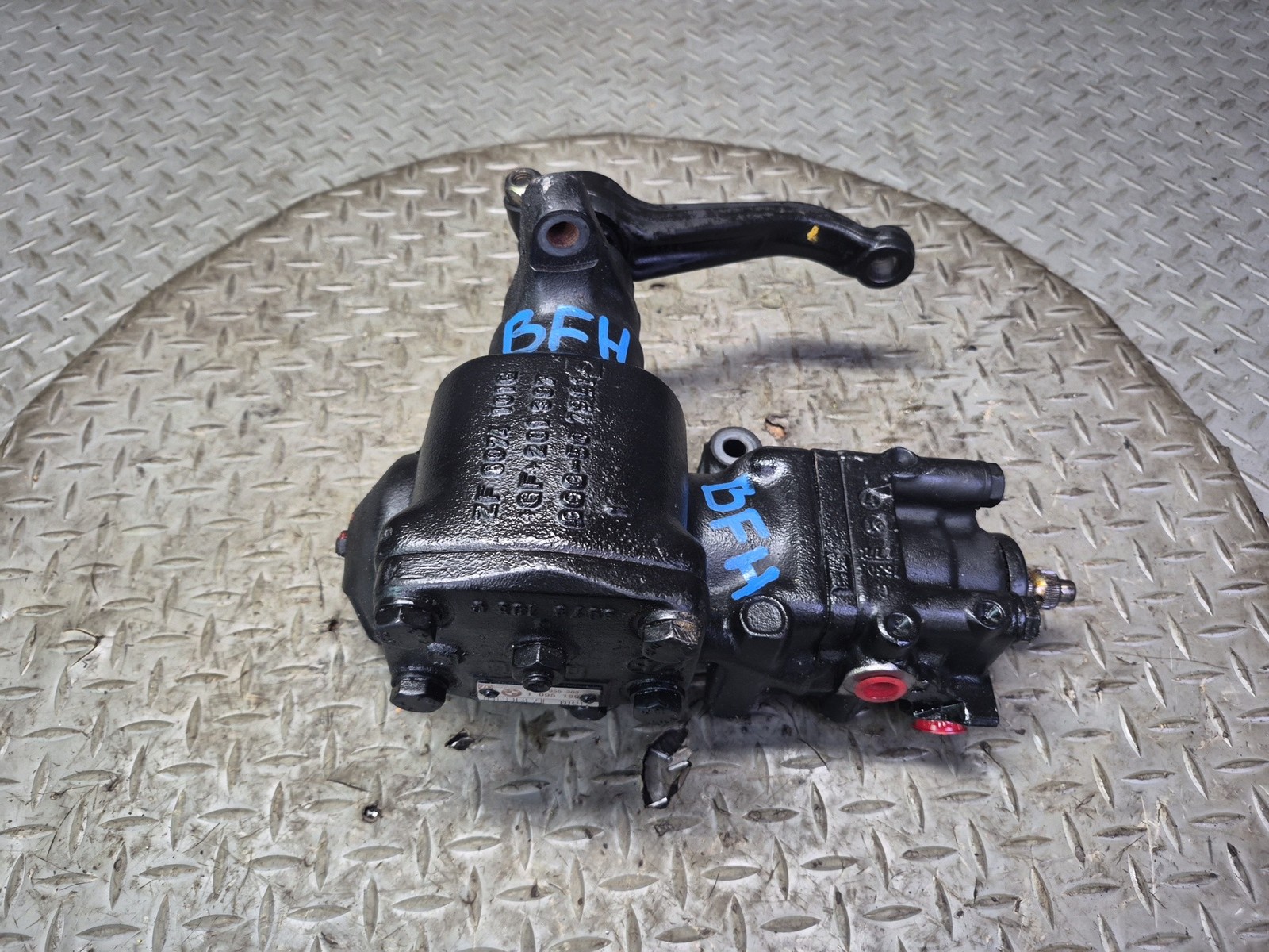 97-03 BMW E39 540i M62 POWER STEERING GEAR BOX GEARBOX 1095189 OEM