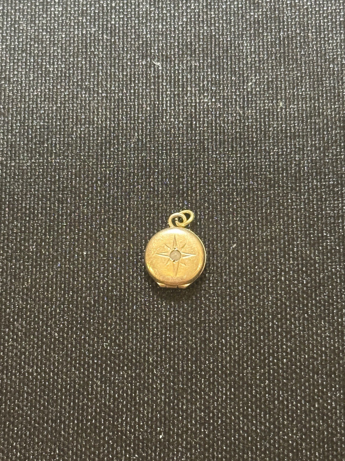Small 10kt Solid Gold Pearl Locket Pendant / Charm Small 10kt Solid Gold Pearl Locket Pendant / Charm