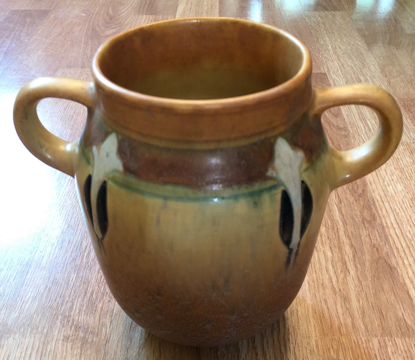 Vintage 1931 Roseville Pottery Monticello Art 560 2 Handled Vase 6\