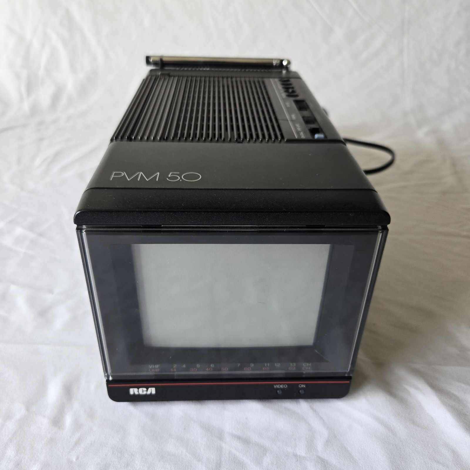RCA Vintage CRT TV Monitor Retro Display PVM050 Japan 1986 Great Condition RCA Vintage CRT TV Monitor Retro Display PVM050 Japan 1986 Great Condition