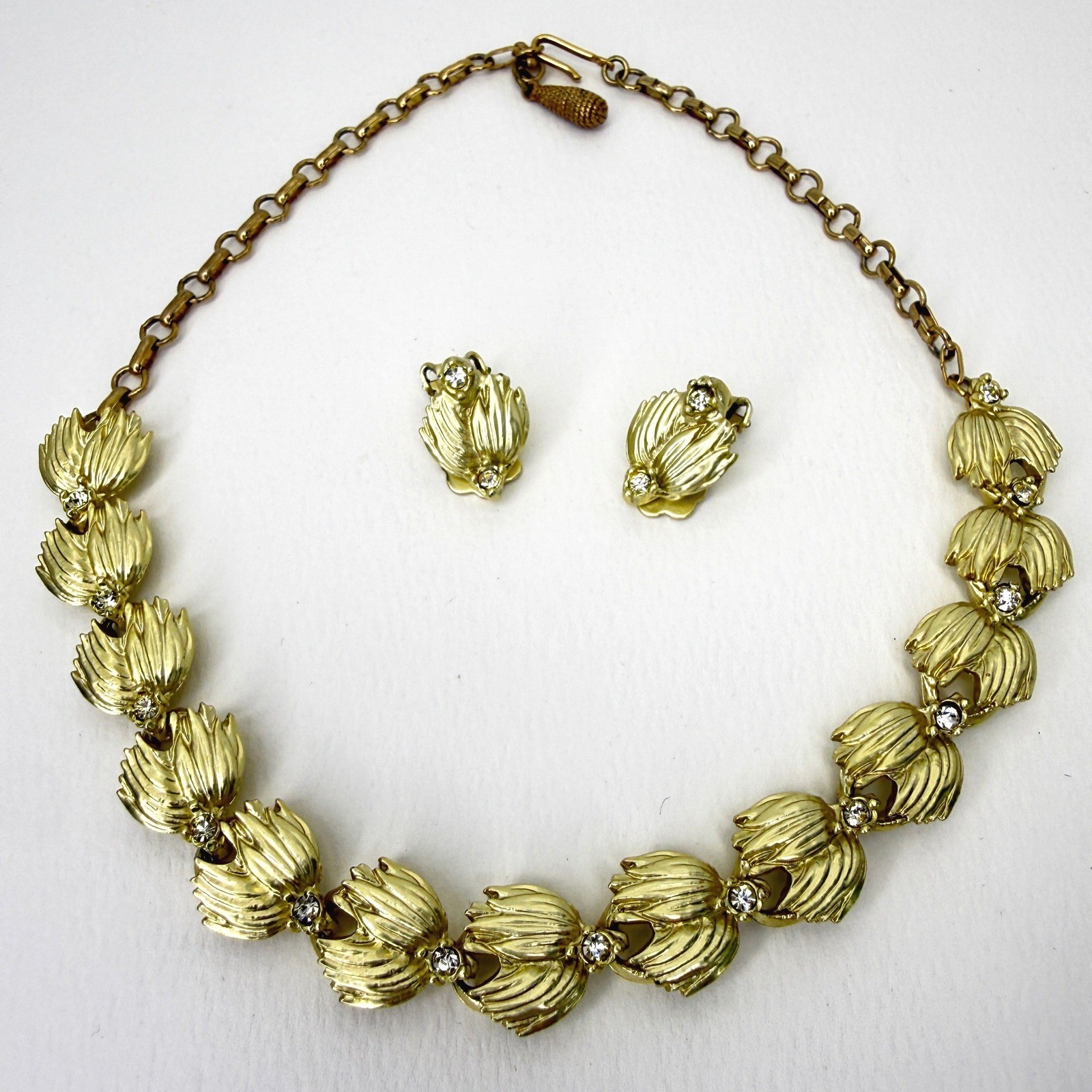 Pennino Leaf Rhinestone Necklace and Earring Set Botanical Vintage Gold Tone