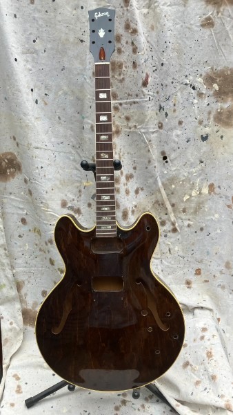 Vintage 1973 Gibson ES-150 D Project Guitar Body only Walnut w/ Gretsch Case Vintage 1973 Gibson ES-150 D Project Guitar Body only Walnut w/ Gretsch Case