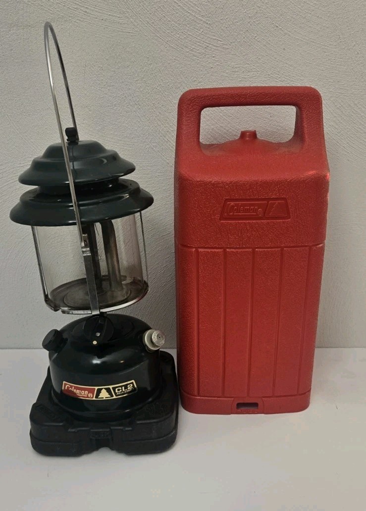Vintage 1984 Coleman CL2 2-Mantle Lantern w/Red Plastic Storage Carry Case . Vintage 1984 Coleman CL2 2-Mantle Lantern w/Red Plastic Storage Carry Case .