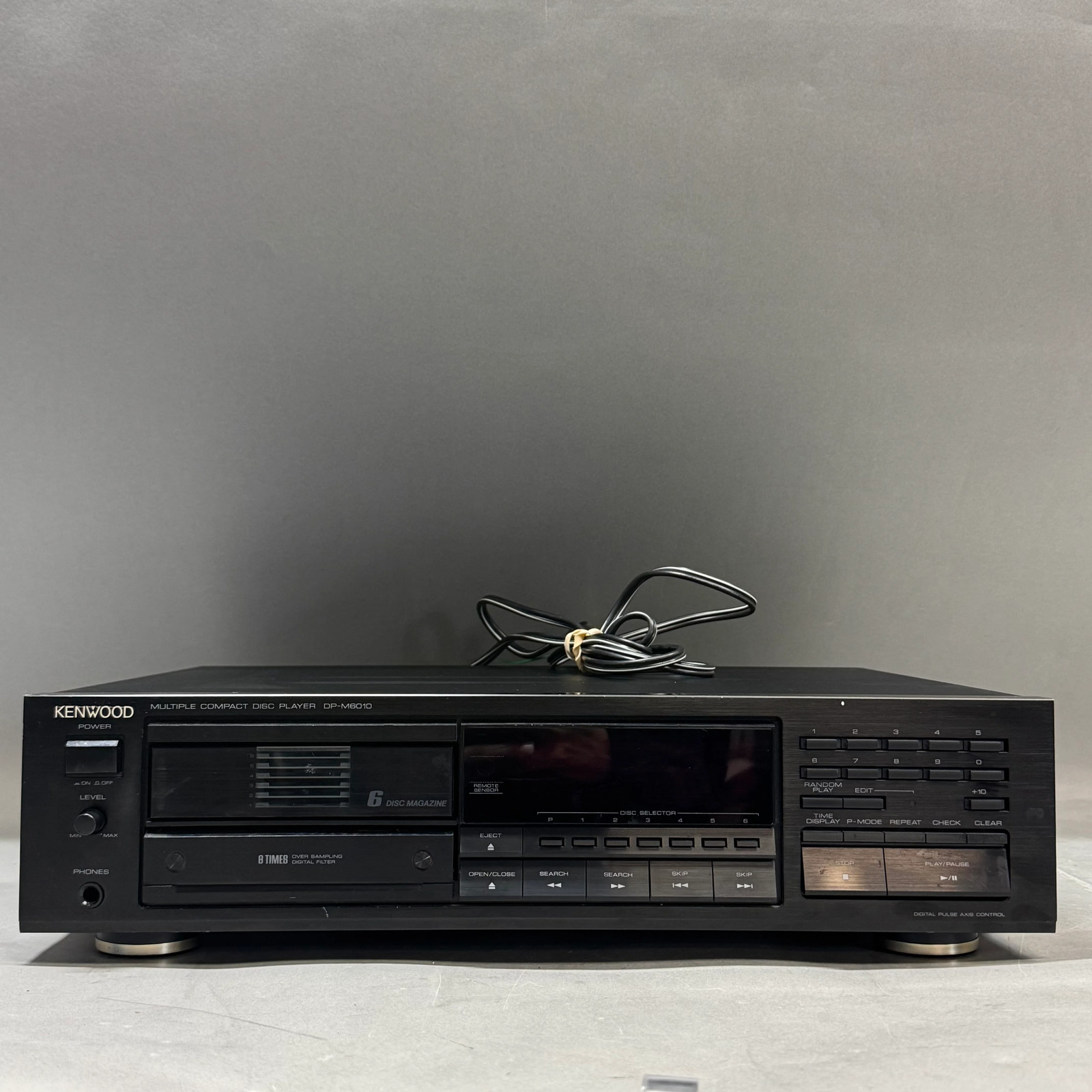 Kenwood DP-M6010 CD Player