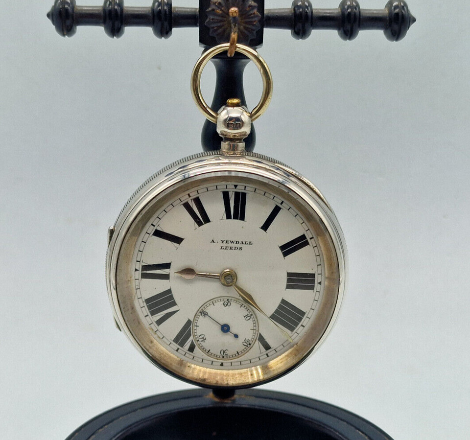 ANTIQUE A.YEW DALL LEEDS SOLID SILVER POCKET WATCH 57 MM. / T072