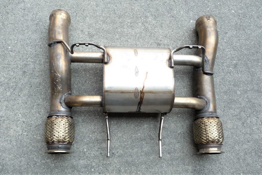 2017-2022 McLaren 720S Exhaust System Sport Muffler Assembly 14H0176CP.02 OEM A1