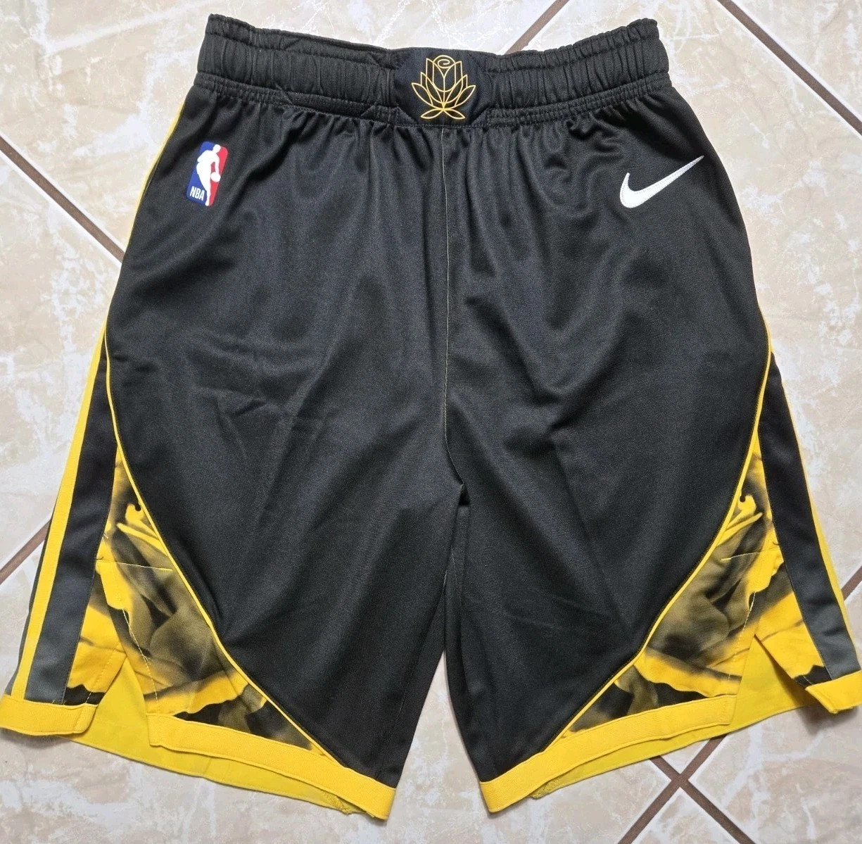 New Nike Golden State Warriors Authentic NBA Dri Fit ADV Game Shorts Size 34 M