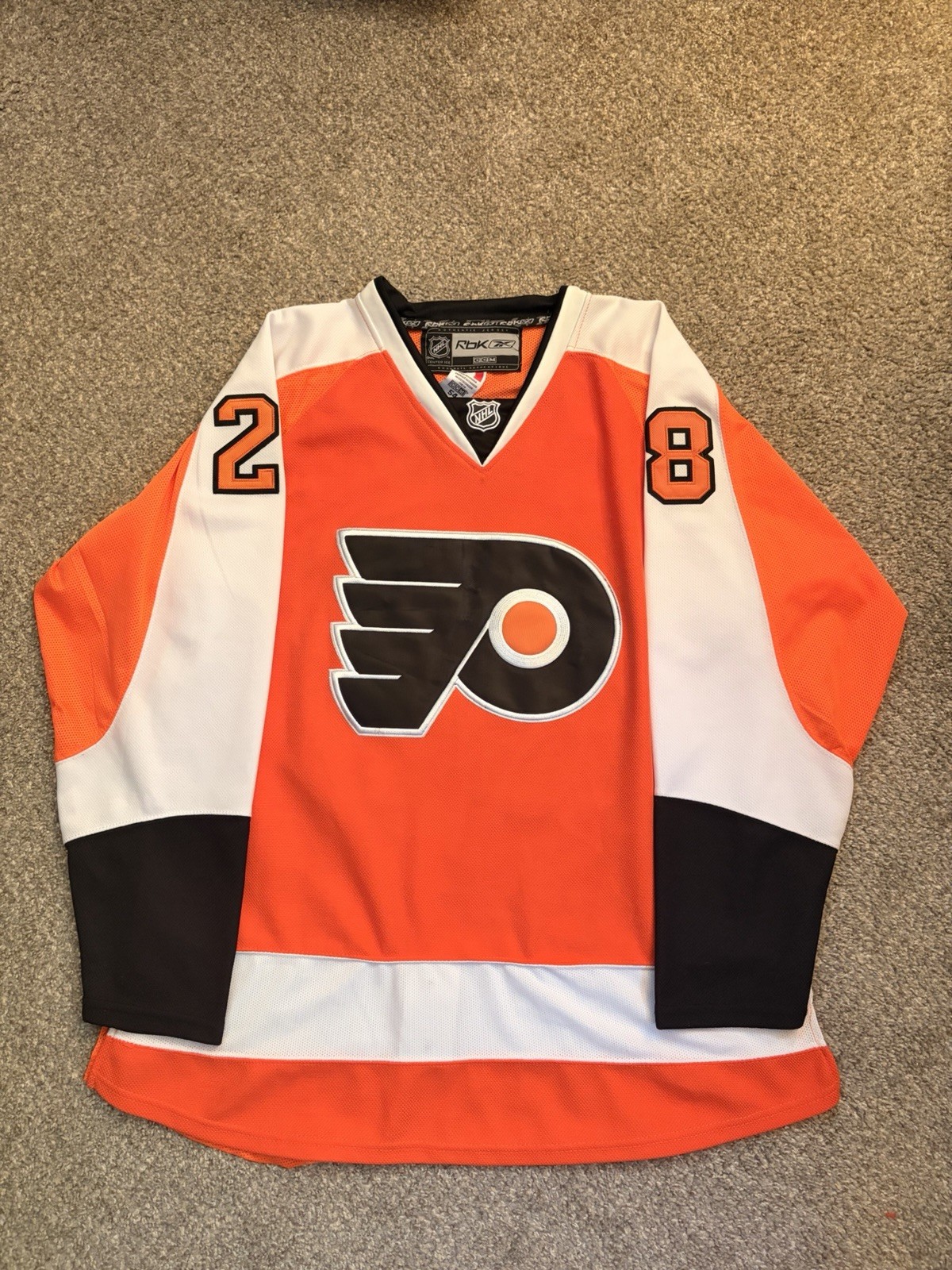 Vintage Claude Giroux Philadelphia Flyers #28 Reebok NHL Hockey Jersey Size 54 Vintage Claude Giroux Philadelphia Flyers #28 Reebok NHL Hockey Jersey Size 54