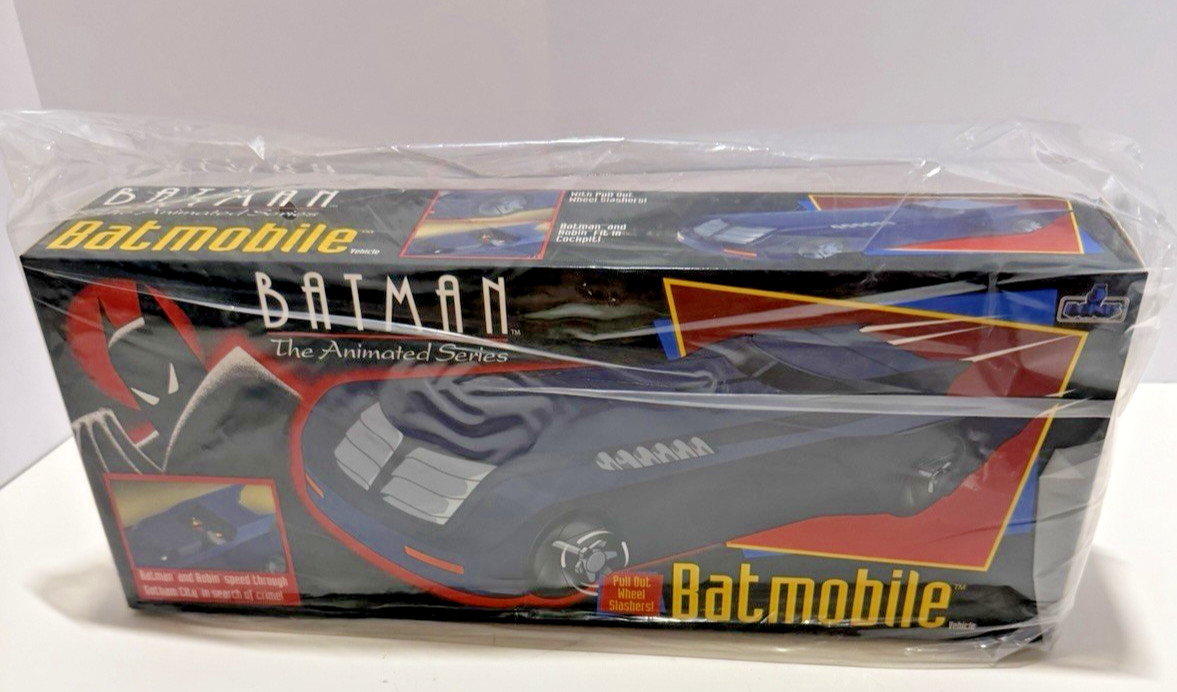Mezco Toyz (5 Points) Batman: The Animated Series - Batmobile -sealed