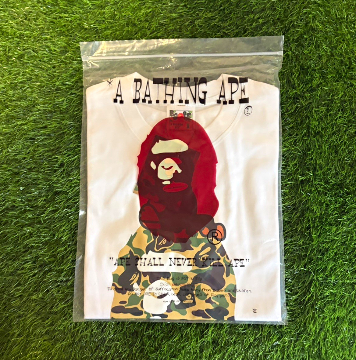 A Bathing Ape BAPE Men\'s White Graphic Logo Ape Head Crew T-Shirt Cotton M A Bathing Ape BAPE Men\'s White Graphic Logo Ape Head Crew T-Shirt Cotton M