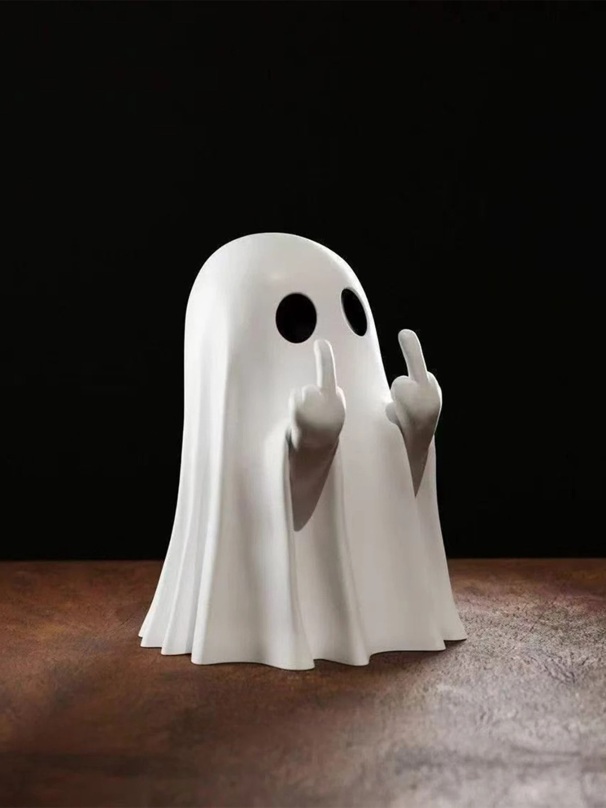 Halloween Ghost Figurine Funny Middle Finger Statue Novelty Tabletop Decor Gift