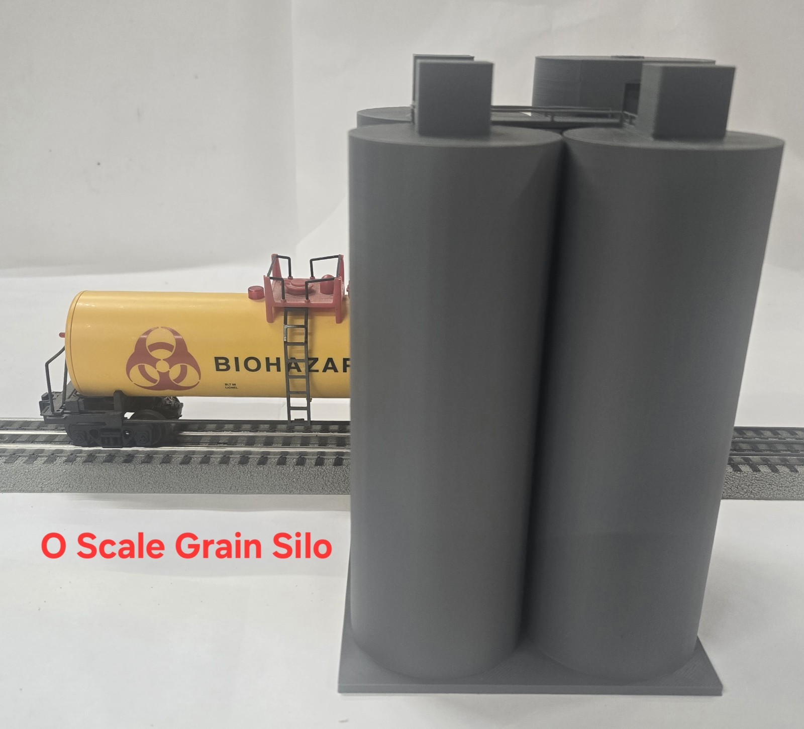 Grain Silo - O Scale 1:48 4 Bin Bulk Material Silo. No Assembly.  