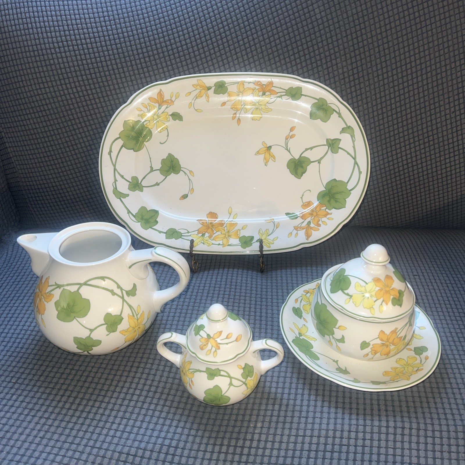 1-Villeroy &Boch Platter 15.5”, 1-Coffee Pot 5.25” & 2- Sugar Bowls
