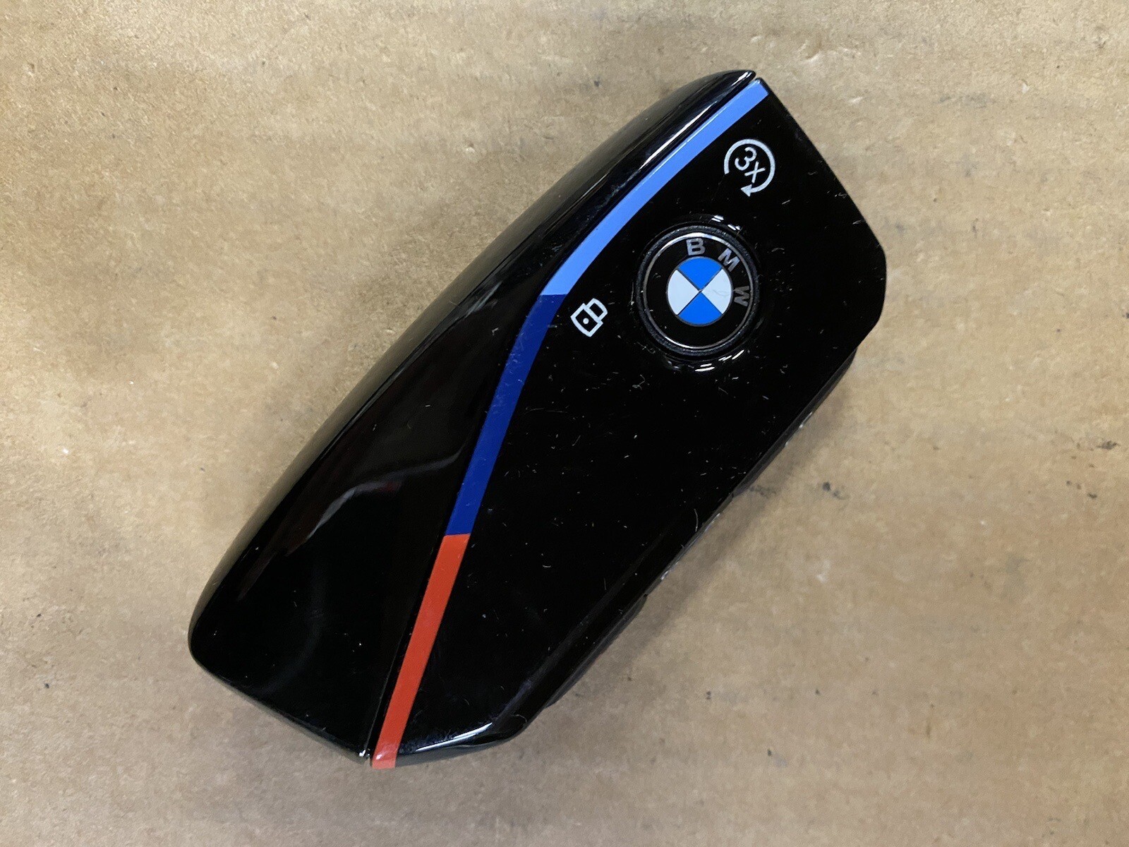GENUINE 2022 BMW M SPORT SMART KEYLESS REMOTE KEY FOB IYZBK1 OEM 5A55D19-04