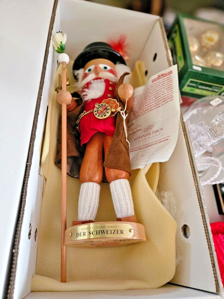 Steinbach Nutcracker “DER SCHWEITZER” (ES1856) Limited Edition-Signed Steinbach Nutcracker “DER SCHWEITZER” (ES1856) Limited Edition-Signed