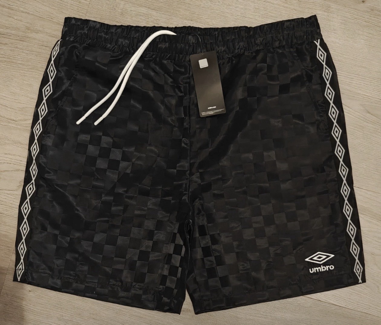 Brand New Rare Umbro Men\'s Black Large 7 Inch Inseam Brand New With Tags