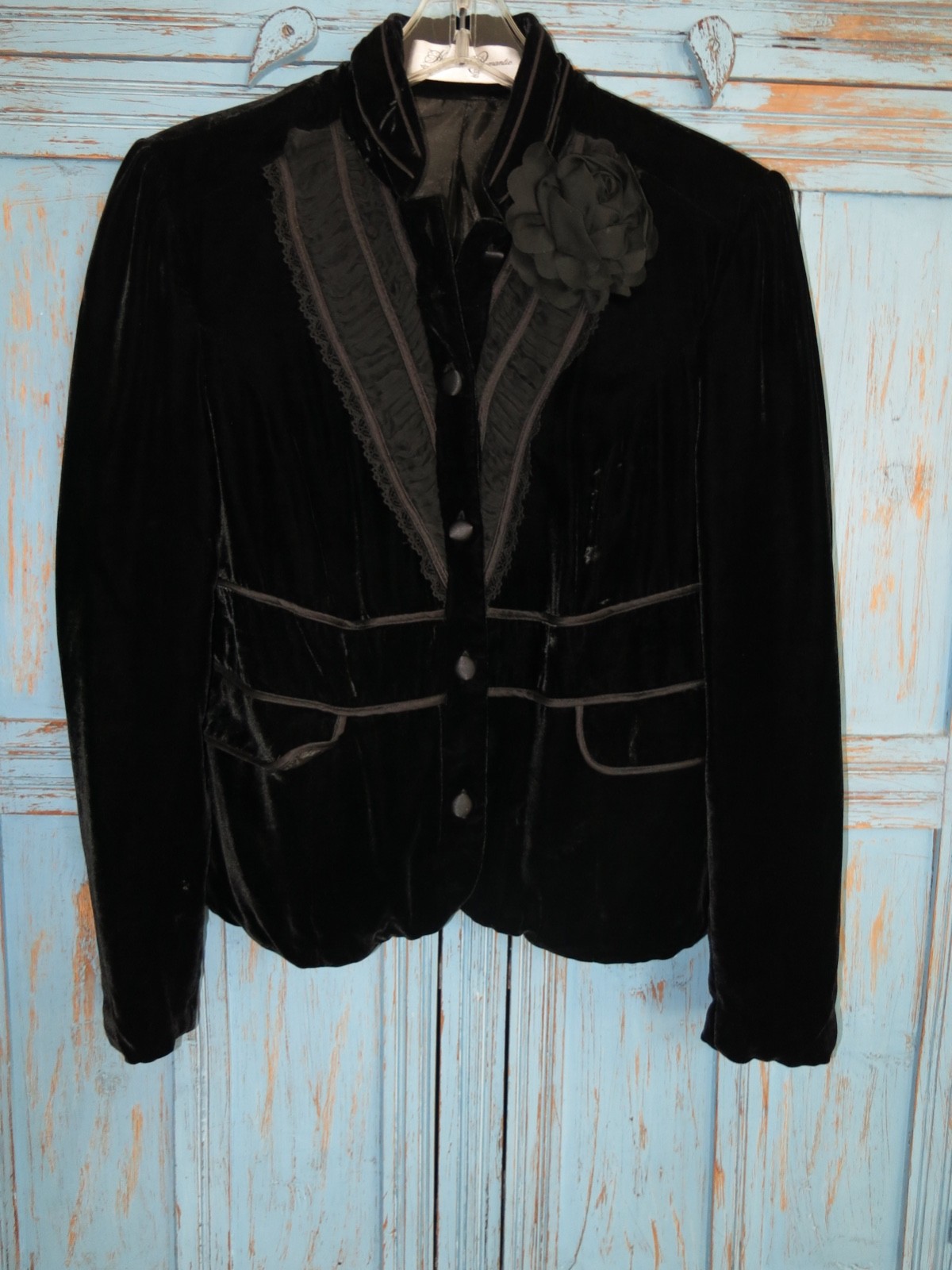 HOPELESS ROMANTIC BLACK SILK VELVET JACKET WITH FLOWER M FULLY LINED HOPELESS ROMANTIC BLACK SILK VELVET JACKET WITH FLOWER M FULLY LINED