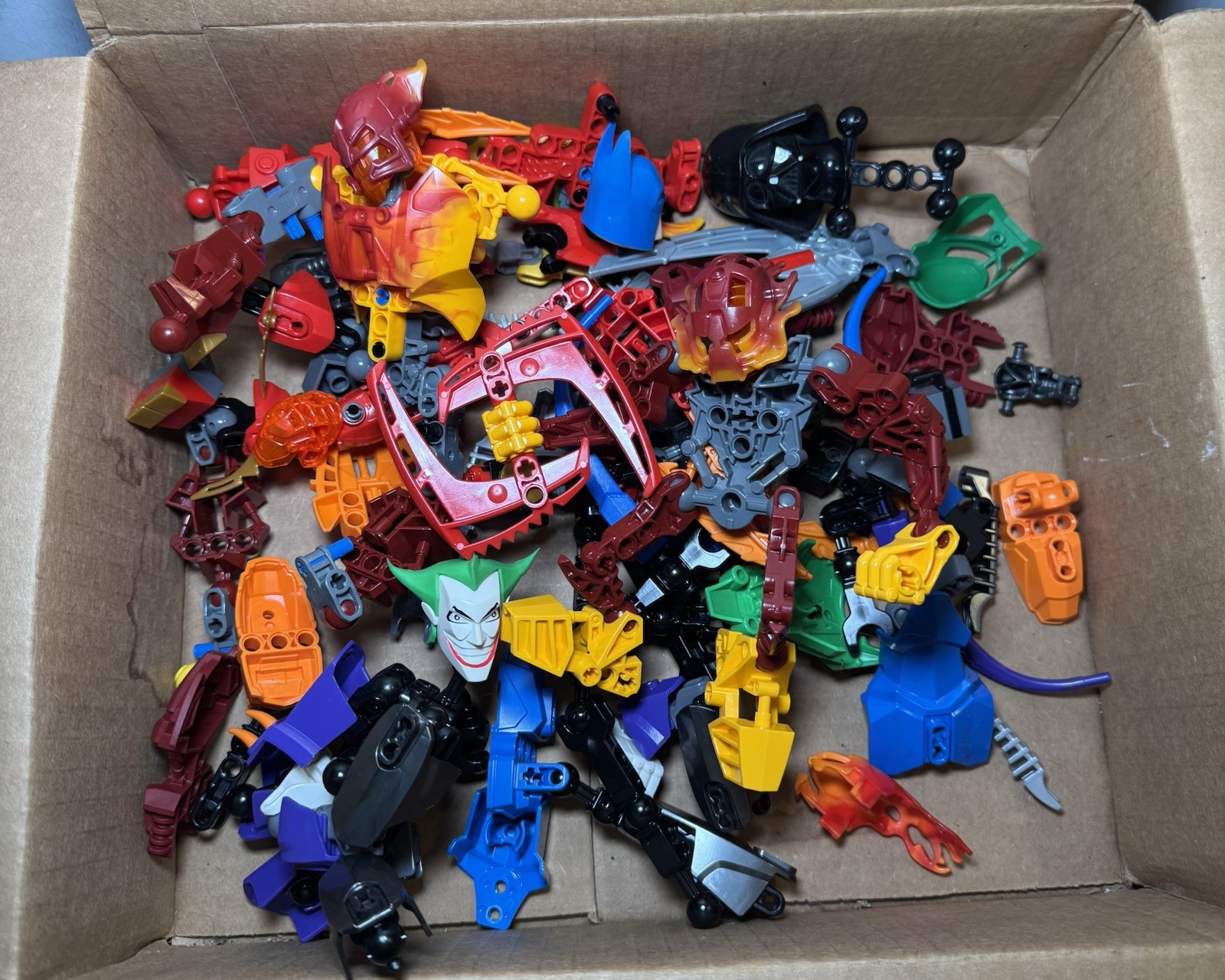 Lego Bionicle/Hero Factory 1.5 Pounds Bulk W/ Masks Lot And More Lego Bionicle/Hero Factory 1.5 Pounds Bulk W/ Masks Lot And More