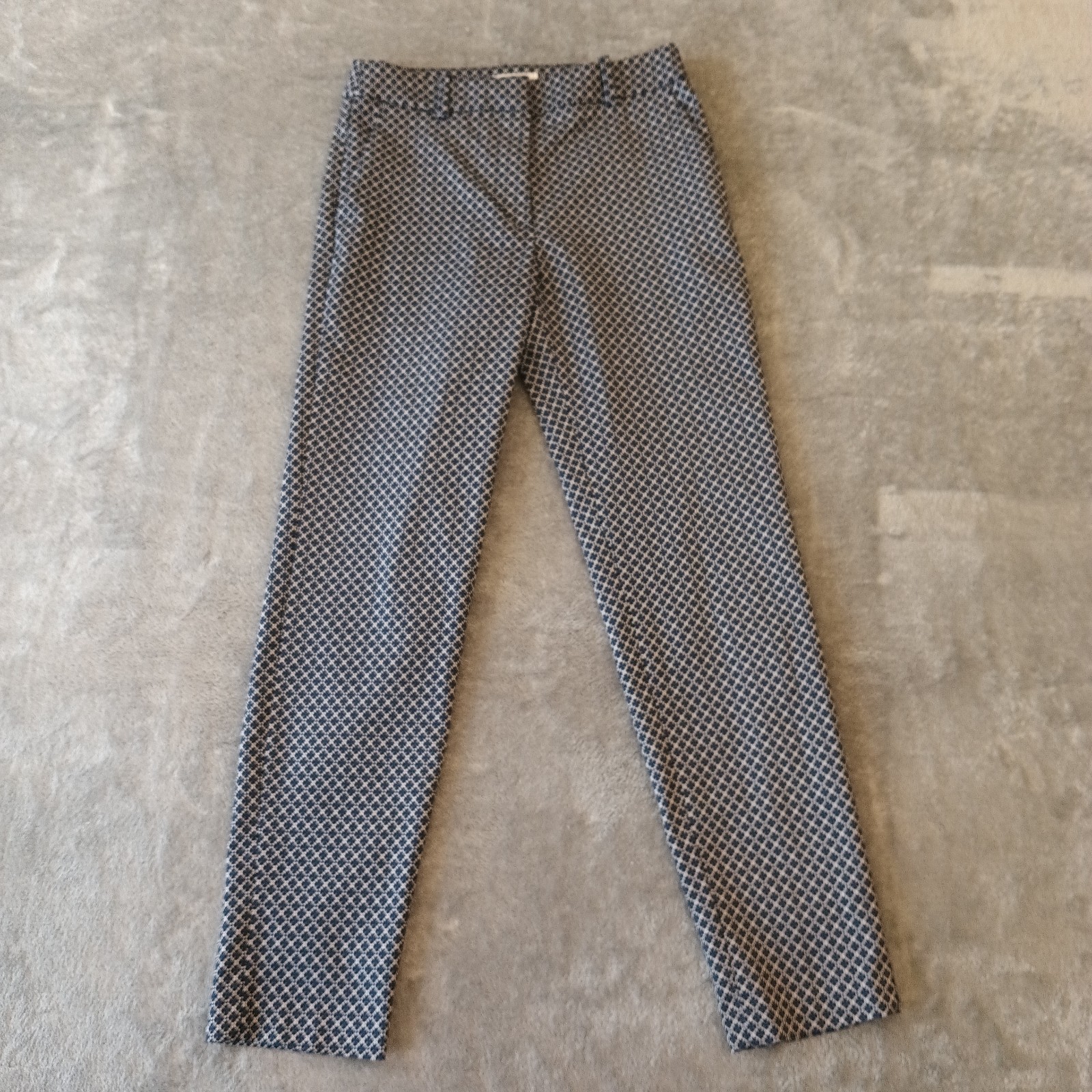 H&M Ankle Pants Womens Size 4 Blue Geometric 26x26 Mid Rise Pockets Cotton Blend H&M Ankle Pants Womens Size 4 Blue Geometric 26x26 Mid Rise Pockets Cotton Blend