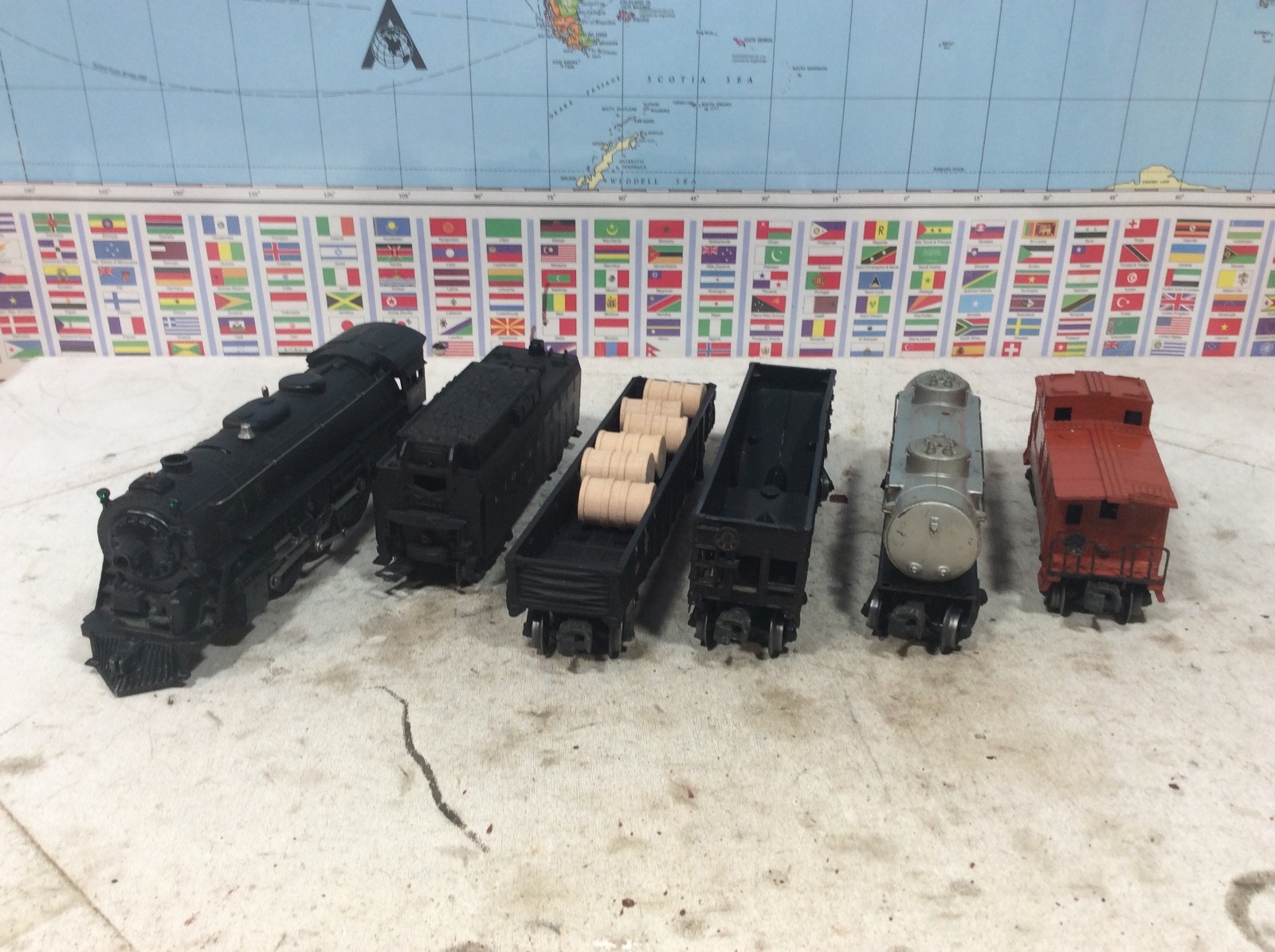 Lionel 1503WS Postwar - Set  2055  Steam Engine   Freight Cars O Gauge / 027
