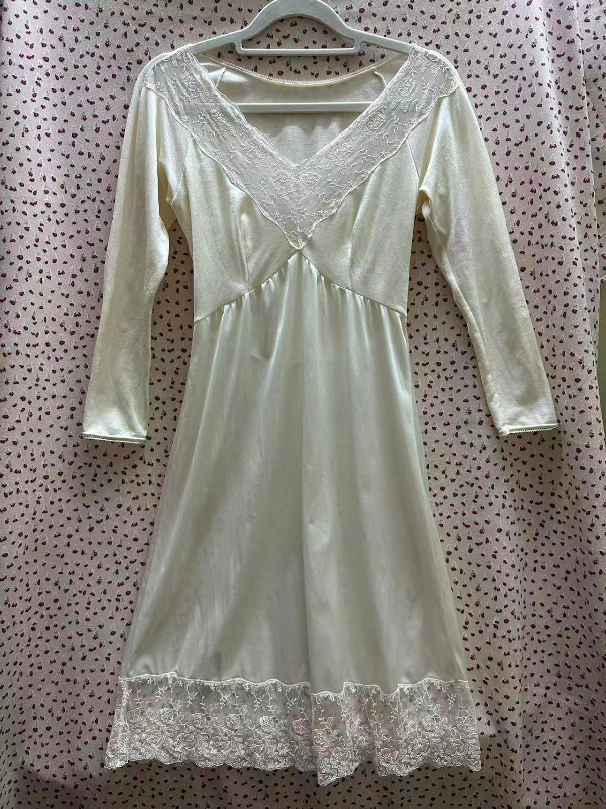 vintage pearly white lace 3/4sleeves dress japanese 80s 90s nightgown sleepwear vintage pearly white lace 3/4sleeves dress japanese 80s 90s nightgown sleepwear